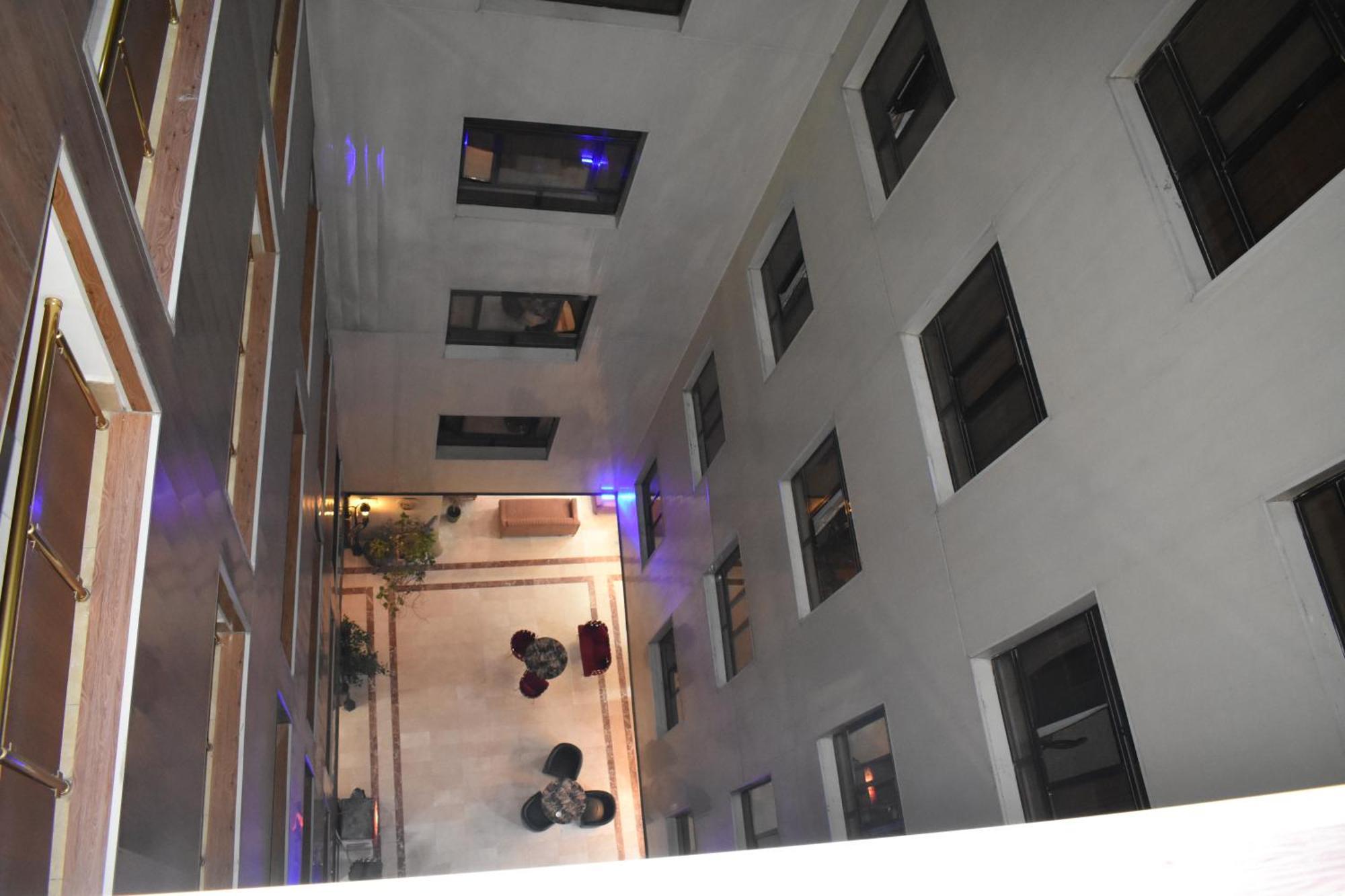 Hotel Sinaia Palace Erbil Kültér fotó